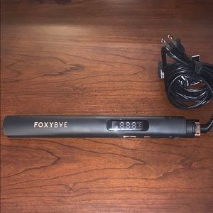 Foxybae Hair Straightener!